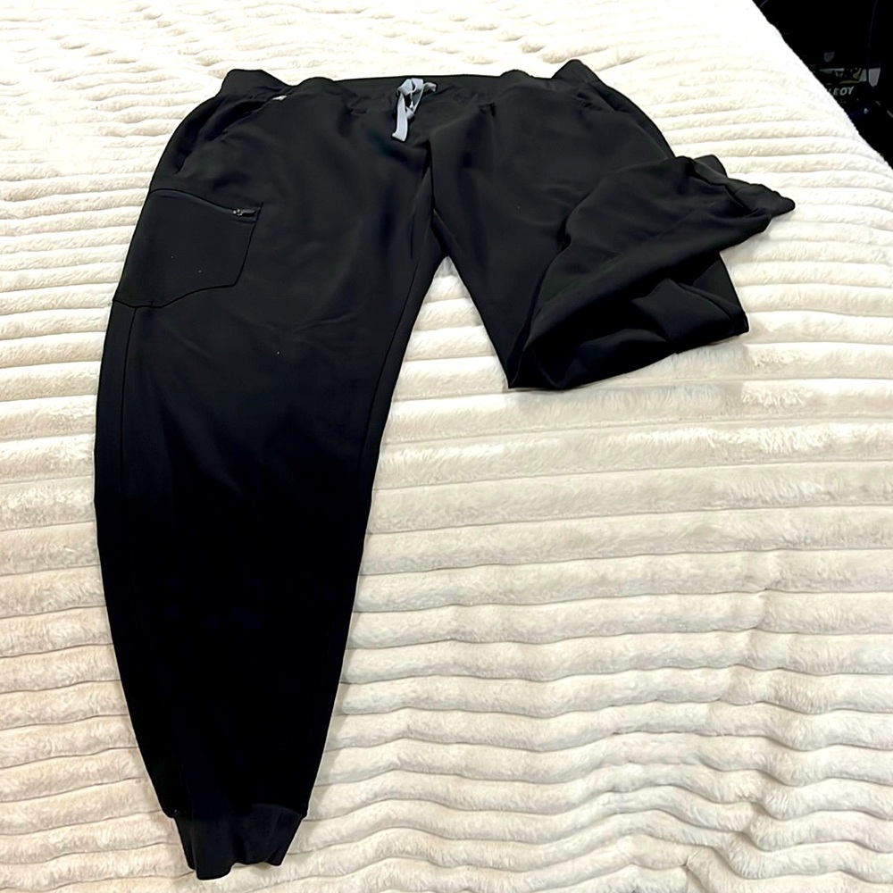 Figs Scrubs. XL Tall. Great condition. Figs Joggers.